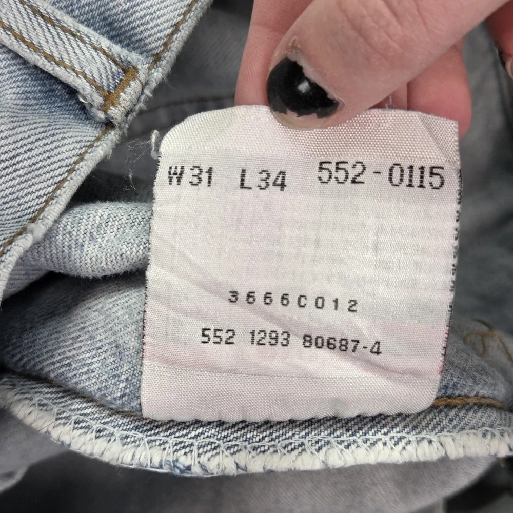 Vintage Levis 501 Jeans Mens‎ Light Wash Button Fly USA Stains 90s Fits 28x31